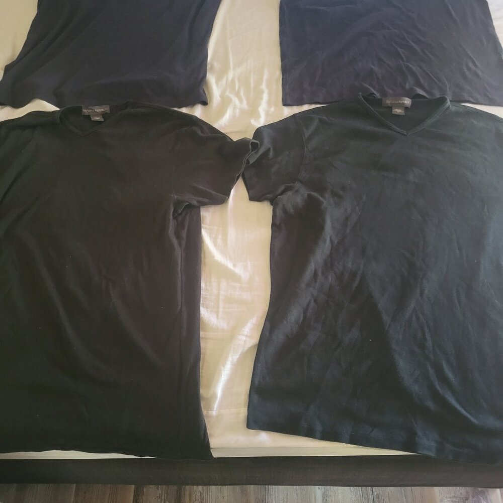 Banana Republic, 4 T shirts XLarge